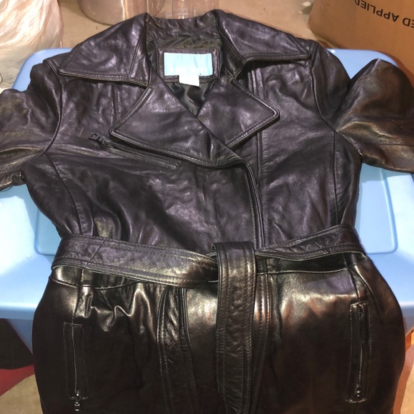 Size medium jacket - Picture 7 of 7